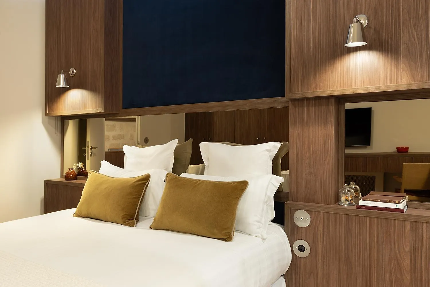 Oniri - Serviced Apartments Eiffel Tower - Rue D'Augereau Paris France