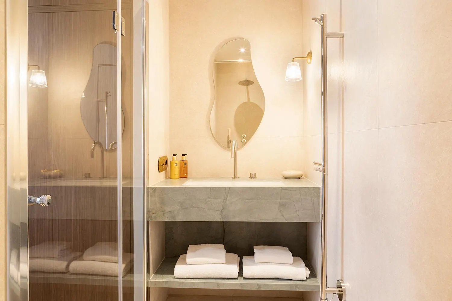 Oniri - Serviced Apartments Eiffel Tower - Rue D'Augereau Paris